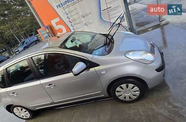 Хэтчбек Nissan Note 2006 в Вараше