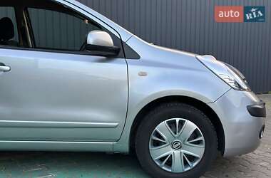 Хэтчбек Nissan Note 2006 в 