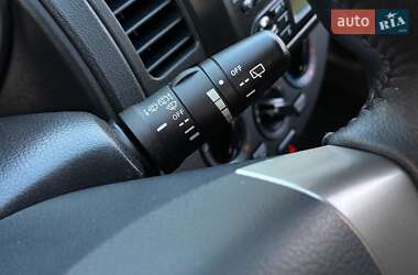 Хэтчбек Nissan Note 2006 в 