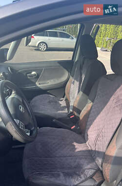 Хетчбек Nissan Note 2010 в 