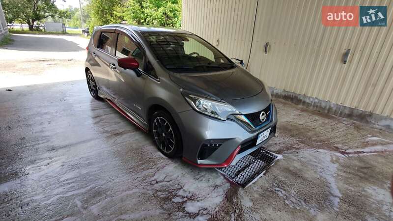 Хэтчбек Nissan Note 2017 в Ржищеве