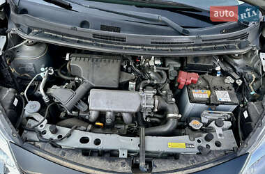 Хэтчбек Nissan Note 2016 в 