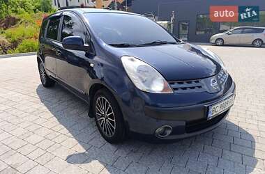 Хэтчбек Nissan Note 2006 в 