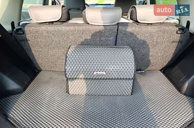 Хэтчбек Nissan Note 2008 в 