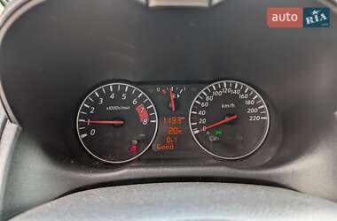 Хетчбек Nissan Note 2010 в 