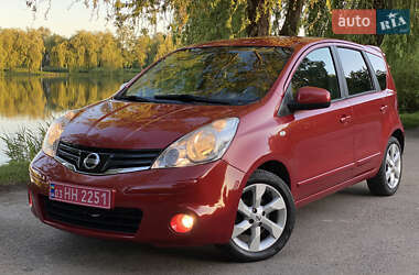 Хэтчбек Nissan Note 2010 в Ровно
