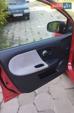 Хэтчбек Nissan Note 2008 в 