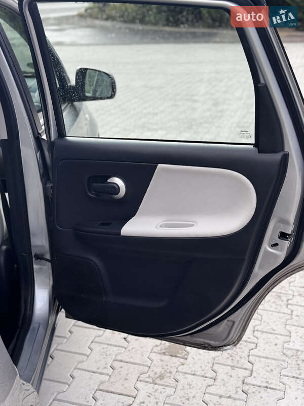 Хетчбек Nissan Note 2009 в Вінниці