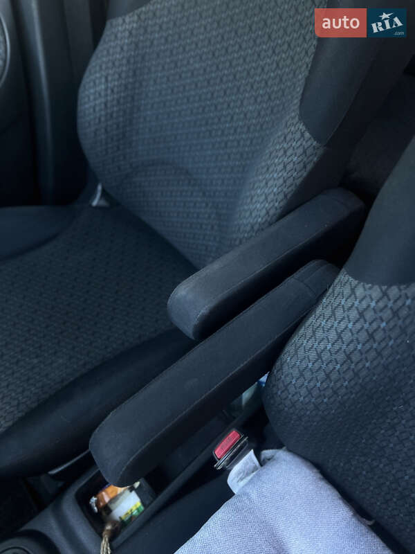 Хэтчбек Nissan Note 2011 в Белгороде-Днестровском