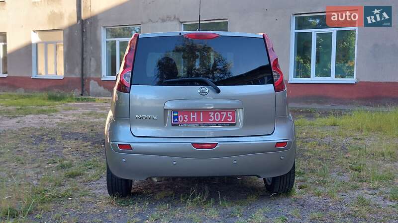 Хетчбек Nissan Note 2010 в Луцьку