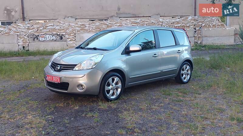 Хетчбек Nissan Note 2010 в Луцьку