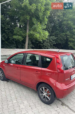 Хэтчбек Nissan Note 2008 в 