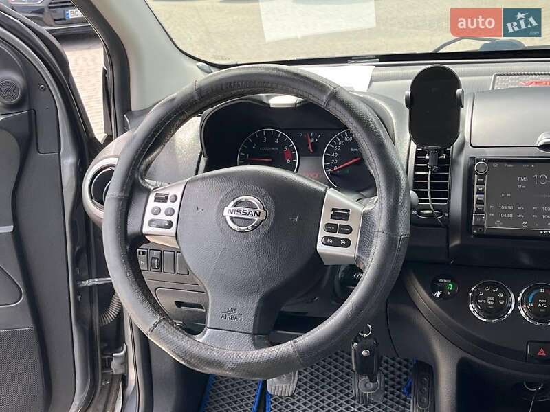 Хэтчбек Nissan Note 2011 в Львове
