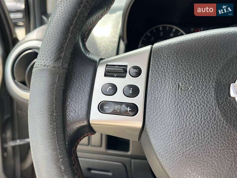 Хэтчбек Nissan Note 2011 в Львове