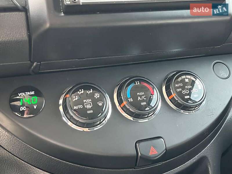 Хэтчбек Nissan Note 2011 в Львове