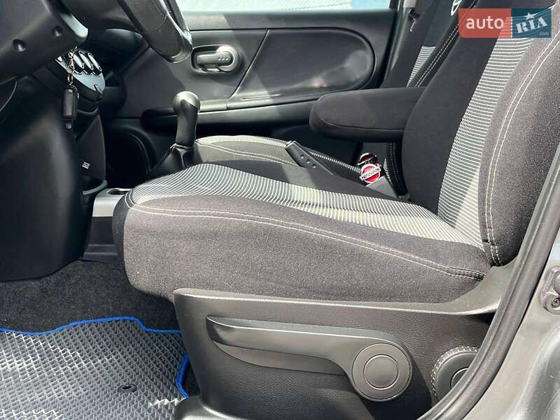 Хэтчбек Nissan Note 2011 в Львове