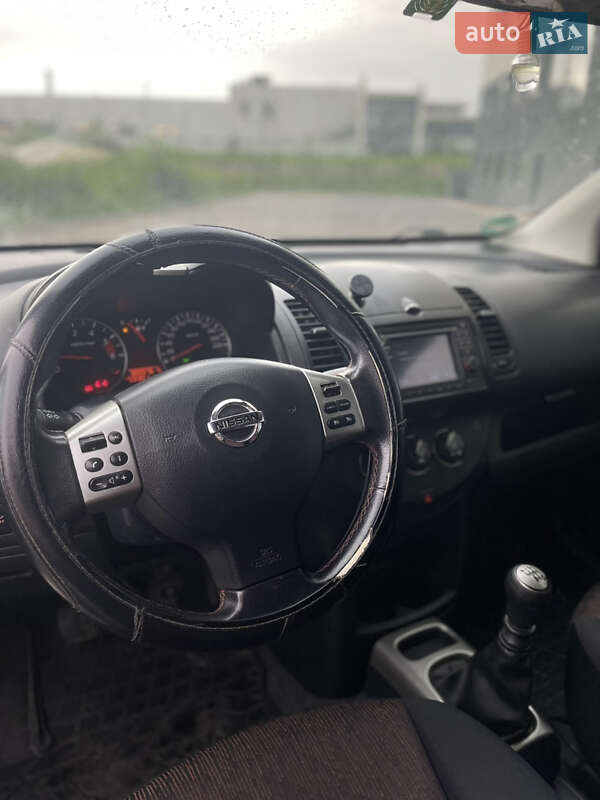 Хетчбек Nissan Note 2010 в Львові