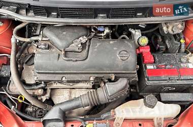 Хэтчбек Nissan Note 2006 в 