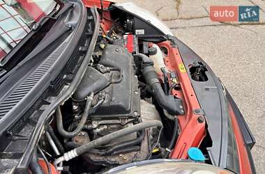Хэтчбек Nissan Note 2006 в 