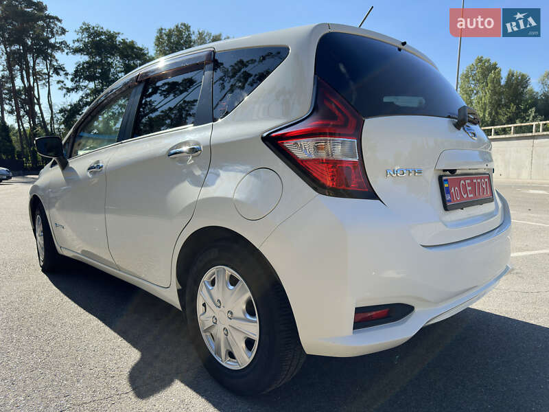 Хэтчбек Nissan Note 2017 в Киеве