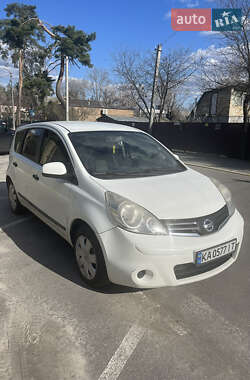 Хэтчбек Nissan Note 2013 в Ирпене