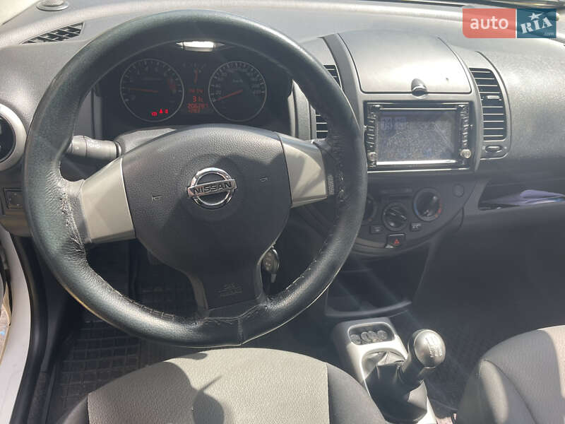 Хэтчбек Nissan Note 2013 в Ирпене