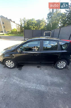 Хэтчбек Nissan Note 2007 в 
