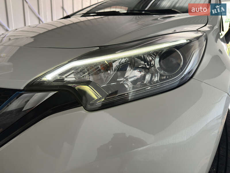 Хэтчбек Nissan Note 2017 в Киеве