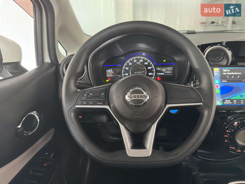 Хэтчбек Nissan Note 2017 в Киеве