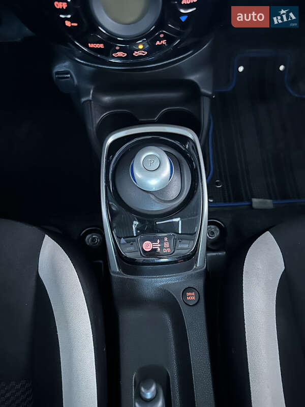 Хэтчбек Nissan Note 2017 в Киеве