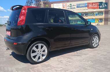 Хэтчбек Nissan Note 2006 в 