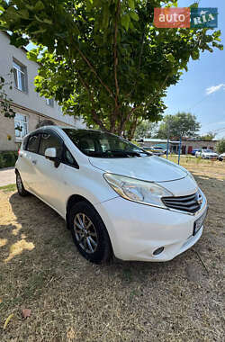 Хэтчбек Nissan Note 2012 в Днепре