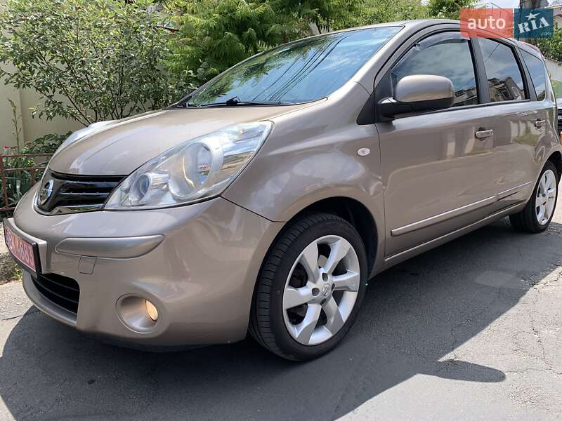 Хэтчбек Nissan Note 2009 в Одессе
