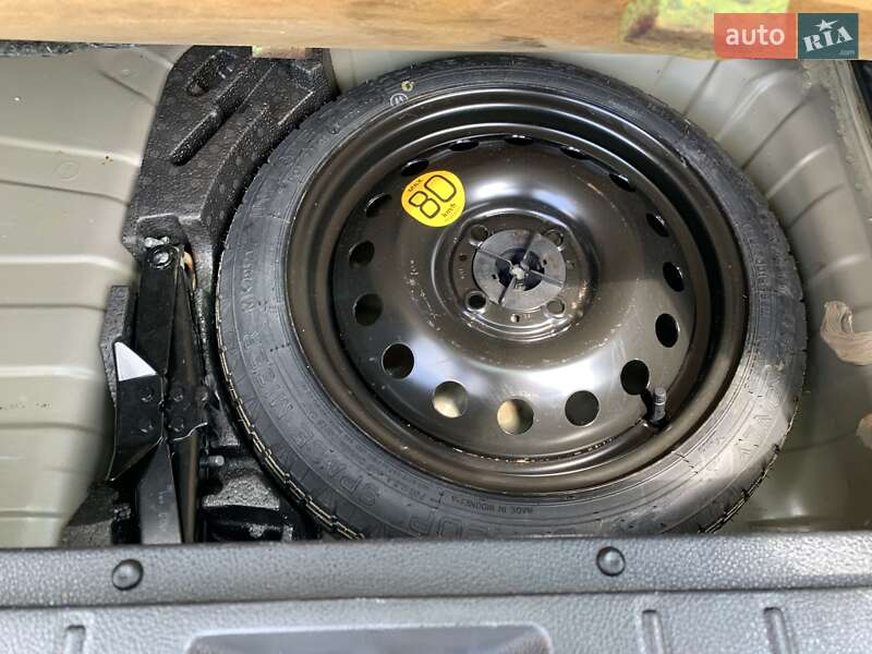 Хэтчбек Nissan Note 2009 в Одессе