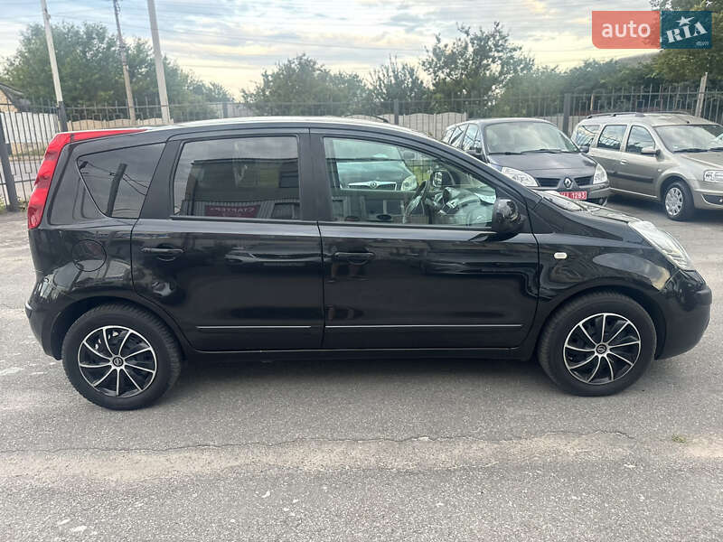 Хэтчбек Nissan Note 2006 в Чернигове