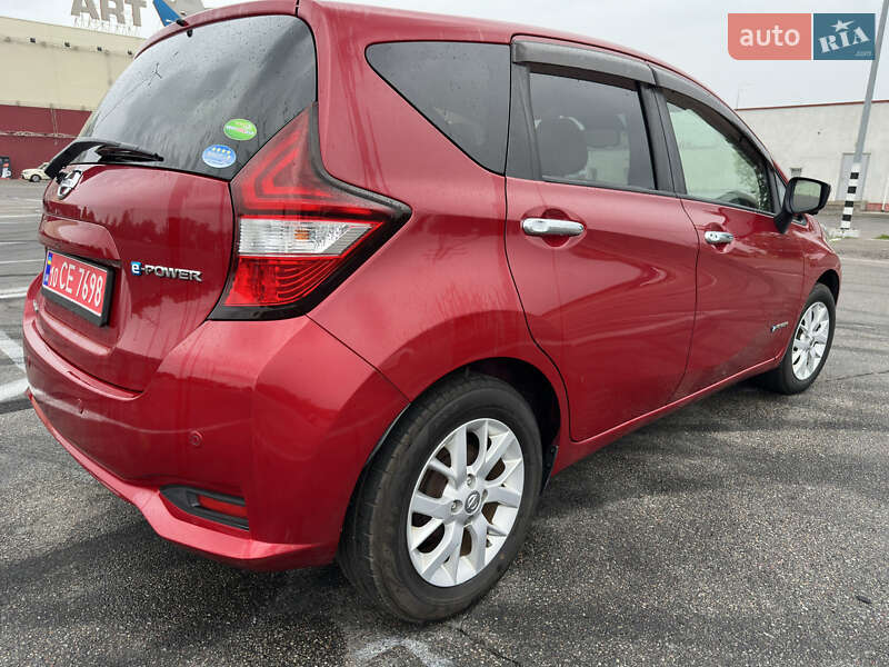 Хэтчбек Nissan Note 2017 в Киеве