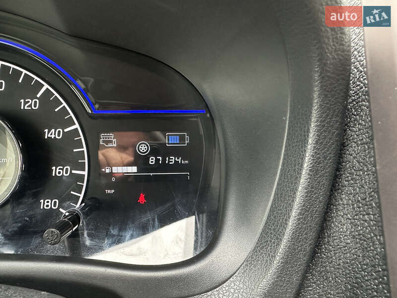 Хэтчбек Nissan Note 2017 в Киеве