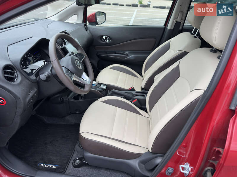 Хэтчбек Nissan Note 2017 в Киеве