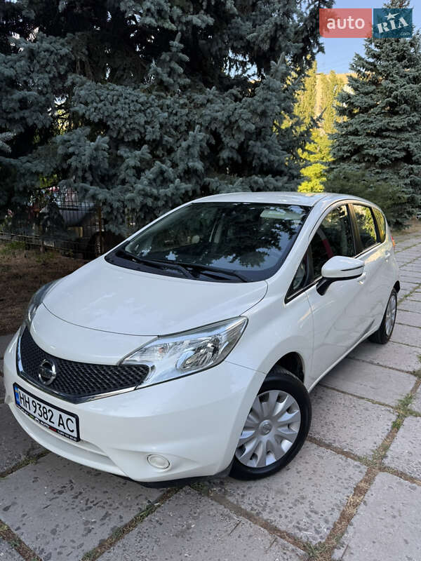Nissan Note 2015