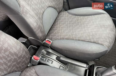 Хэтчбек Nissan Note 2007 в 
