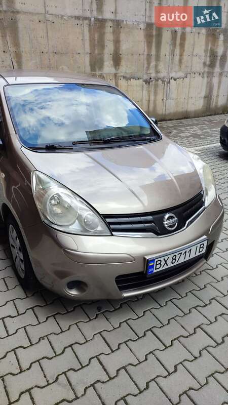 Хэтчбек Nissan Note 2012 в Хмельницком
