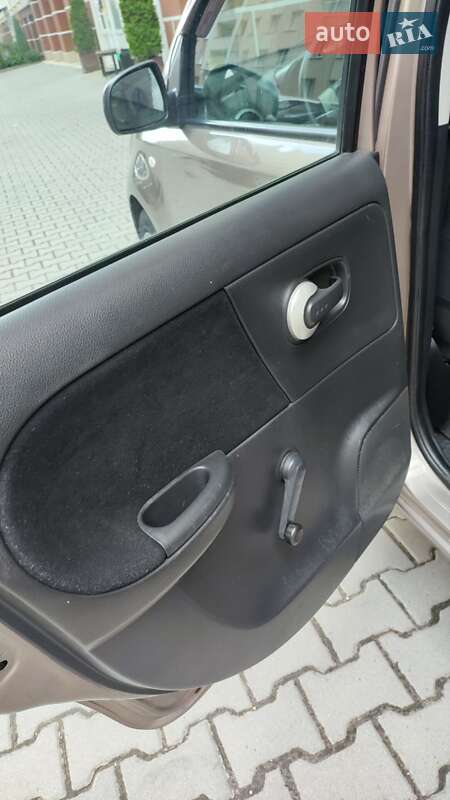 Хэтчбек Nissan Note 2012 в Хмельницком