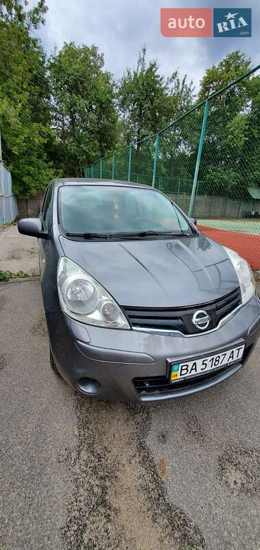 Хэтчбек Nissan Note 2010 в Кропивницком