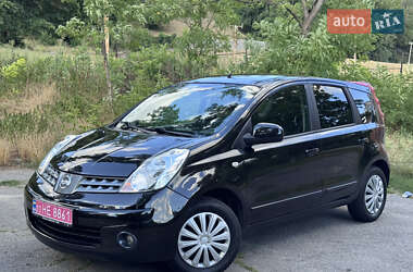 Хэтчбек Nissan Note 2006 в Полтаве