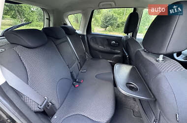 Хэтчбек Nissan Note 2006 в 