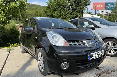 Хэтчбек Nissan Note 2006 в 