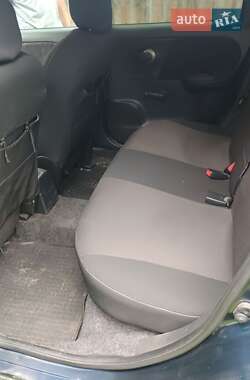 Хэтчбек Nissan Note 2011 в Дубровице