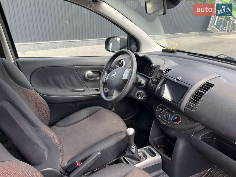 Хэтчбек Nissan Note 2011 в Кропивницком