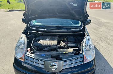 Хэтчбек Nissan Note 2006 в 