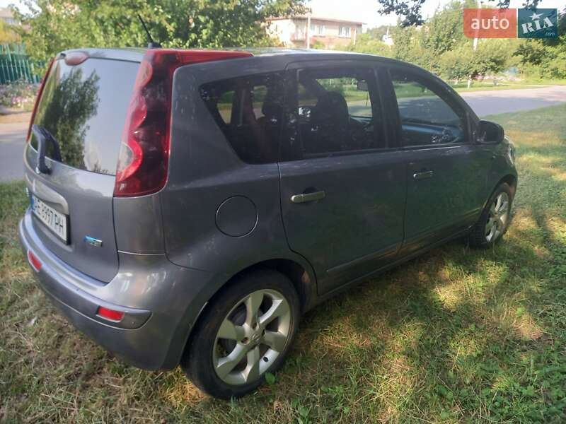 Хетчбек Nissan Note 2010 в Онуфріївці